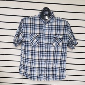 Men's button up vese shirt